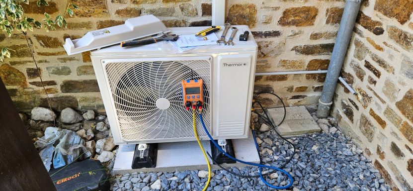 Mise en service et contrôle d’une climatisation réversible avec manifold frigorifique